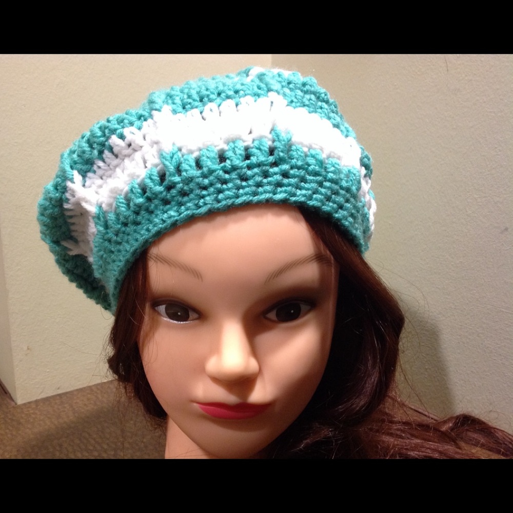 Crochet beret style hat. NWOT